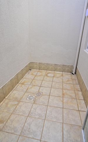 Casa para alugar com 300m², 5 quartos e 4 vagas Casa para alugar com 300m², 5 quartos e 4 vagasQuintal