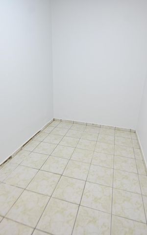 Casa para alugar com 300m², 5 quartos e 4 vagas Casa para alugar com 300m², 5 quartos e 4 vagasQuarto 1