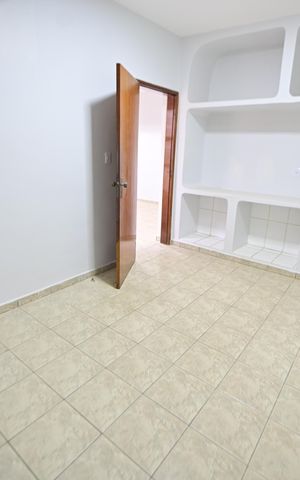 Casa para alugar com 300m², 5 quartos e 4 vagas Casa para alugar com 300m², 5 quartos e 4 vagasQuarto 2