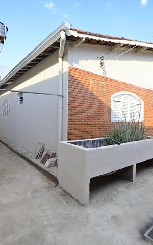 Casa para alugar com 300m², 5 quartos e 4 vagas Casa para alugar com 300m², 5 quartos e 4 vagasÁrea Externa