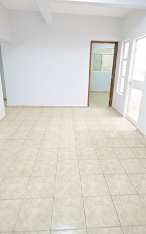 Casa para alugar com 300m², 5 quartos e 4 vagas Casa para alugar com 300m², 5 quartos e 4 vagasQuarto 4