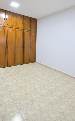 Casa para alugar com 300m², 5 quartos e 4 vagas Casa para alugar com 300m², 5 quartos e 4 vagasSuíte