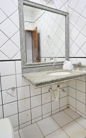 Casa para alugar com 300m², 5 quartos e 4 vagas Casa para alugar com 300m², 5 quartos e 4 vagasBanheiro