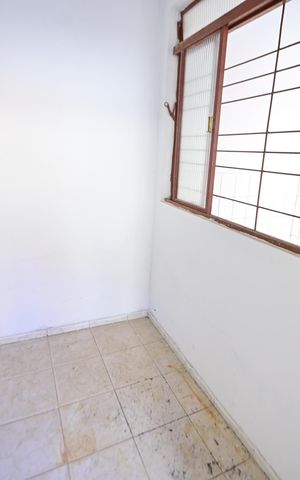 Casa para alugar com 300m², 5 quartos e 4 vagas Casa para alugar com 300m², 5 quartos e 4 vagasQuarto de Serviço
