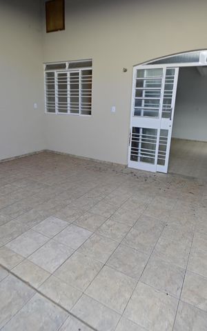 Casa para alugar com 300m², 5 quartos e 4 vagas Casa para alugar com 300m², 5 quartos e 4 vagasÁrea Externa