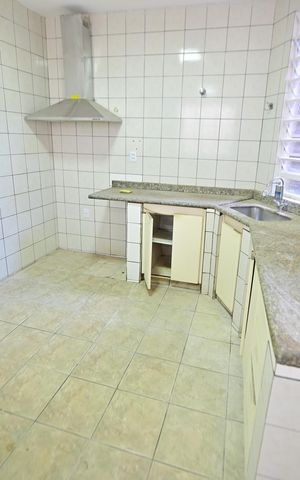 Casa para alugar com 300m², 5 quartos e 4 vagas Casa para alugar com 300m², 5 quartos e 4 vagasCozinha
