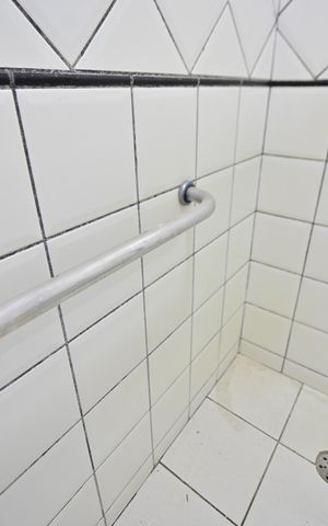 Casa para alugar com 300m², 5 quartos e 4 vagas Casa para alugar com 300m², 5 quartos e 4 vagasBanheiro