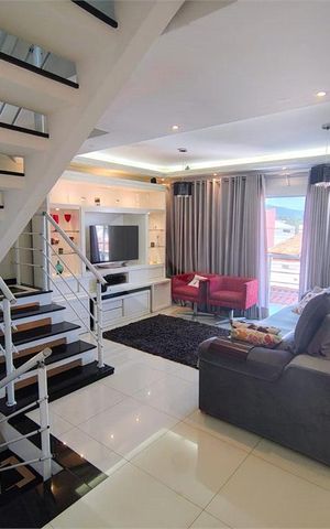 Casa à venda com 270m², 3 quartos e 2 vagas