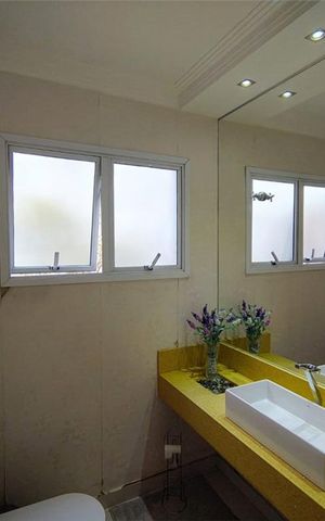 Casa à venda com 270m², 3 quartos e 2 vagas