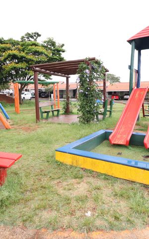 Casa de condomínio para alugar com 120m², 3 quartos e 2 vagasÁrea comum - Playground