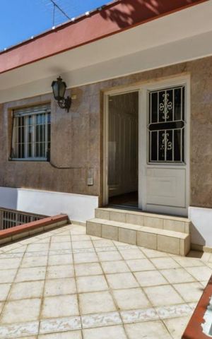 Casa à venda com 195m², 3 quartos e 3 vagas
