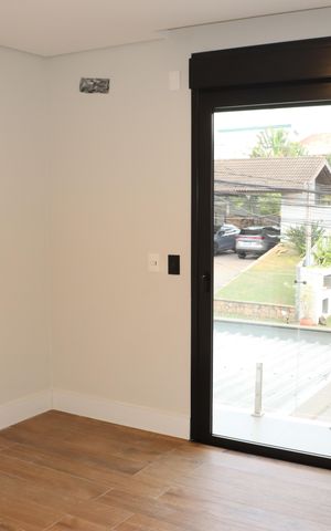 Casa de condomínio para alugar com 484m², 4 quartos e 3 vagasSuíte 3