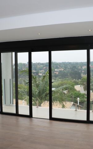 Casa de condomínio para alugar com 484m², 4 quartos e 3 vagasSuíte 1