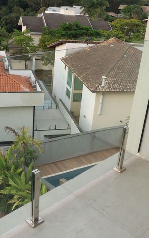 Casa de condomínio para alugar com 484m², 4 quartos e 3 vagasVaranda da Suíte 1