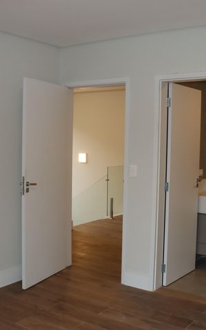 Casa de condomínio para alugar com 484m², 4 quartos e 3 vagasSuíte 2