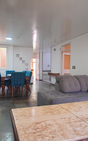 Casa para alugar com 490m², 3 quartos e 3 vagasSala