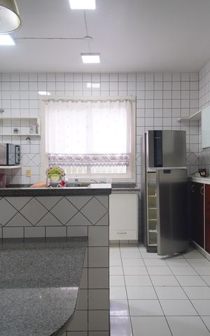 Casa para alugar com 490m², 3 quartos e 3 vagasCozinha