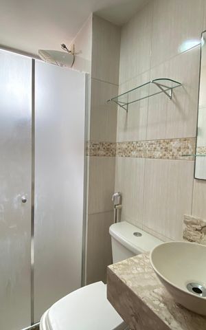 Apartamento à venda com 48m², 2 quartos e 1 vaga Apartamento à venda com 48m², 2 quartos e 1 vagaBanheiro