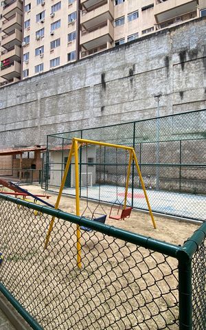 Apartamento à venda com 48m², 2 quartos e 1 vaga Apartamento à venda com 48m², 2 quartos e 1 vagaÁrea comum - Playground