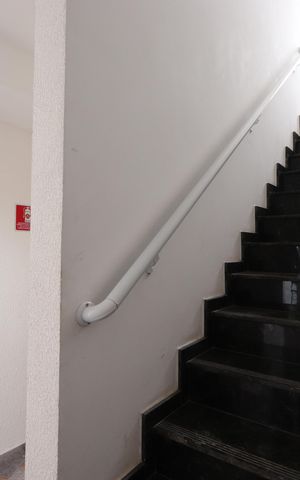 Apartamento para alugar com 28m², 1 quarto e sem vagaEscada