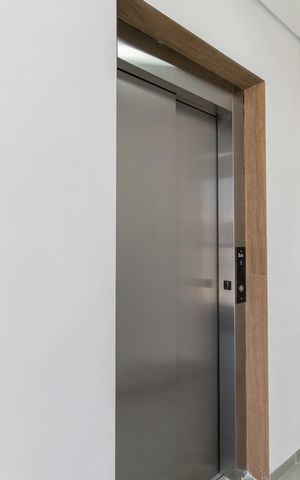 Apartamento à venda com 89m², 2 quartos e sem vagaÁrea comum - Elevador