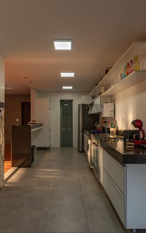 Casa para alugar com 449m², 4 quartos e 6 vagas Casa para alugar com 449m², 4 quartos e 6 vagasCozinha