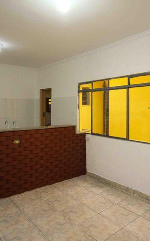 Casa para alugar com 49m², 1 quarto e sem vaga Casa para alugar com 49m², 1 quarto e sem vagaSala