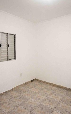 Casa para alugar com 49m², 1 quarto e sem vaga Casa para alugar com 49m², 1 quarto e sem vagaQuarto