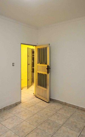 Casa para alugar com 49m², 1 quarto e sem vaga Casa para alugar com 49m², 1 quarto e sem vagaSala