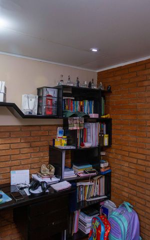 Casa à venda com 175m², 3 quartos e 2 vagasEscritório