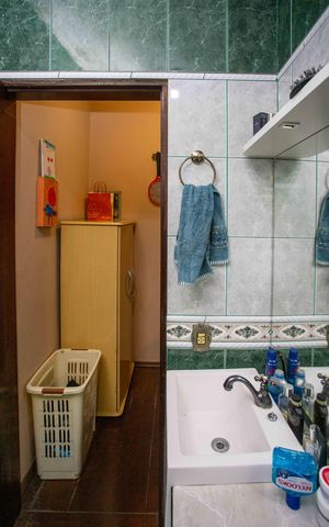 Casa à venda com 175m², 3 quartos e 2 vagasBanheiro da Suíte