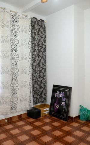 Casa à venda com 120m², 3 quartos e sem vaga Casa à venda com 120m², 3 quartos e sem vagaSala