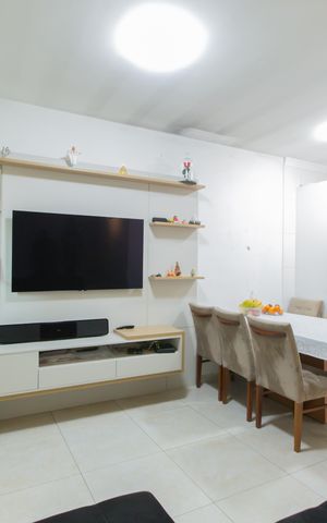 Casa de condomínio à venda com 120m², 3 quartos e 2 vagas Casa de condomínio à venda com 120m², 3 quartos e 2 vagasSala