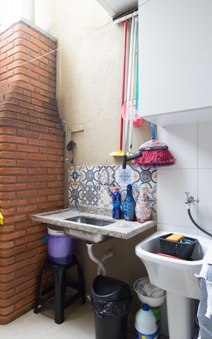 Casa de condomínio à venda com 120m², 3 quartos e 2 vagas Casa de condomínio à venda com 120m², 3 quartos e 2 vagasÁrea de Serviço