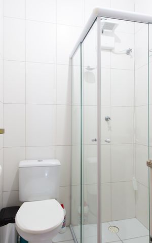 Casa de condomínio à venda com 120m², 3 quartos e 2 vagas Casa de condomínio à venda com 120m², 3 quartos e 2 vagasBanheiro Social