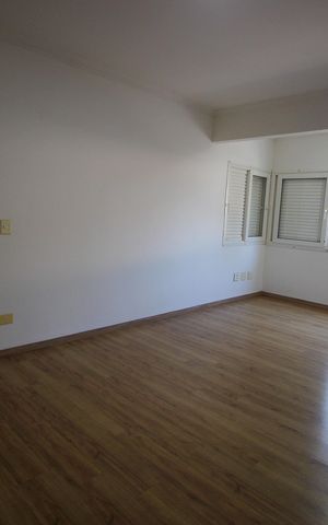 Casa para alugar com 1200m², 5 quartos e 7 vagasSuíte 1