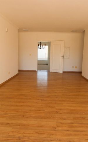 Casa para alugar com 1200m², 5 quartos e 7 vagasSala 3