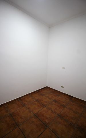 Casa para alugar com 1200m², 5 quartos e 7 vagasQuarto de Serviço