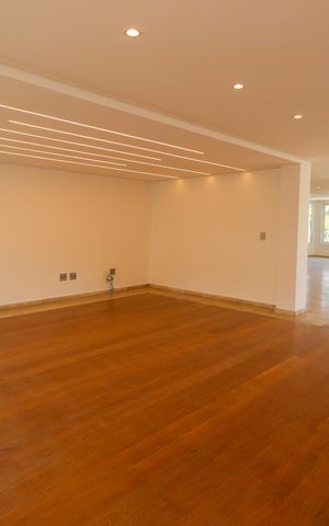 Casa para alugar com 1200m², 5 quartos e 7 vagasSala 2