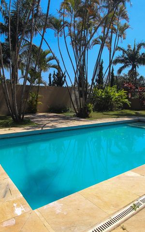 Casa para alugar com 1200m², 5 quartos e 7 vagasÁrea comum - Piscina