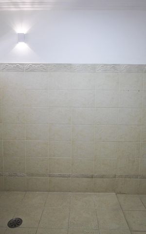 Casa para alugar com 1200m², 5 quartos e 7 vagasBanheiro da Suíte 1