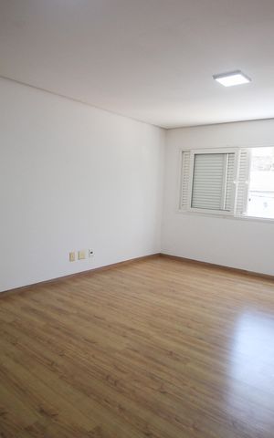 Casa para alugar com 1200m², 5 quartos e 7 vagasSuíte 5