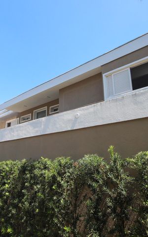 Casa para alugar com 1200m², 5 quartos e 7 vagasFachada