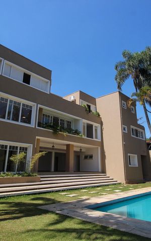 Casa para alugar com 1200m², 5 quartos e 7 vagasÁrea comum - Piscina