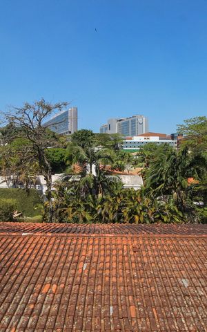 Casa para alugar com 1200m², 5 quartos e 7 vagasVista do Banheiro da Suíte 4