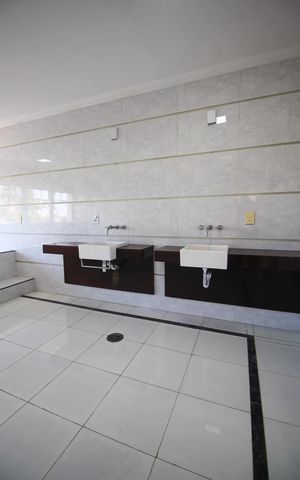 Casa para alugar com 1200m², 5 quartos e 7 vagasBanheiro da Suíte 2