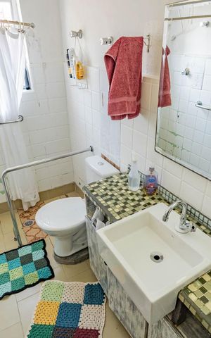 Casa à venda com 110m², 2 quartos e 1 vagaBanheiro Social