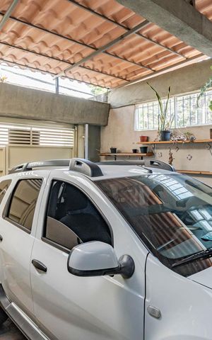 Casa à venda com 110m², 2 quartos e 1 vagaGaragem