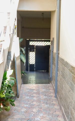 Casa à venda com 125m², 3 quartos e 2 vagas Casa à venda com 125m², 3 quartos e 2 vagasÁrea comum