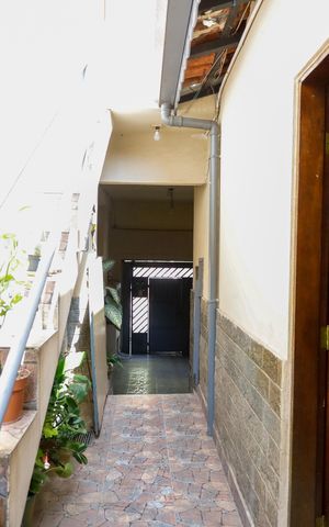 Casa à venda com 125m², 3 quartos e 2 vagas Casa à venda com 125m², 3 quartos e 2 vagasÁrea comum